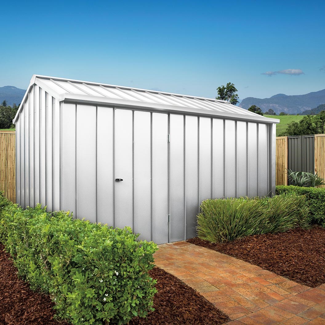 Handi-Hilander Garden Shed HH1 2.48x2.63m Gutter Side Door Off White